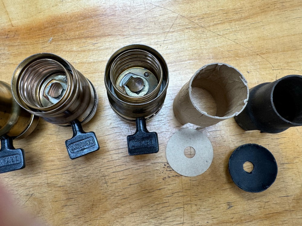 Paul Crist Studios: #10 BRYANT (dated 1907) Socket Shells & Paddles, Tiffany