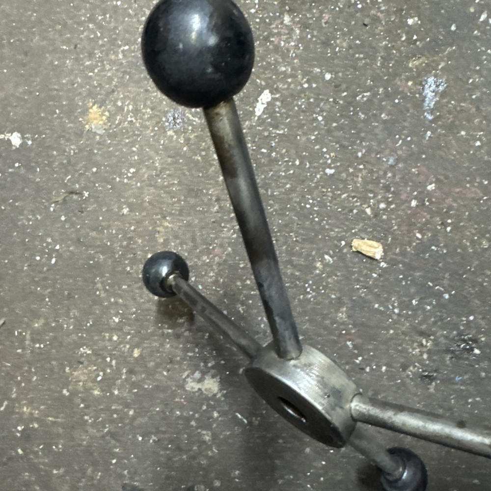 Walker Turner 900 / 1200 Series Drill Press Down Handle / Knobs / Rods 5/8 Bore