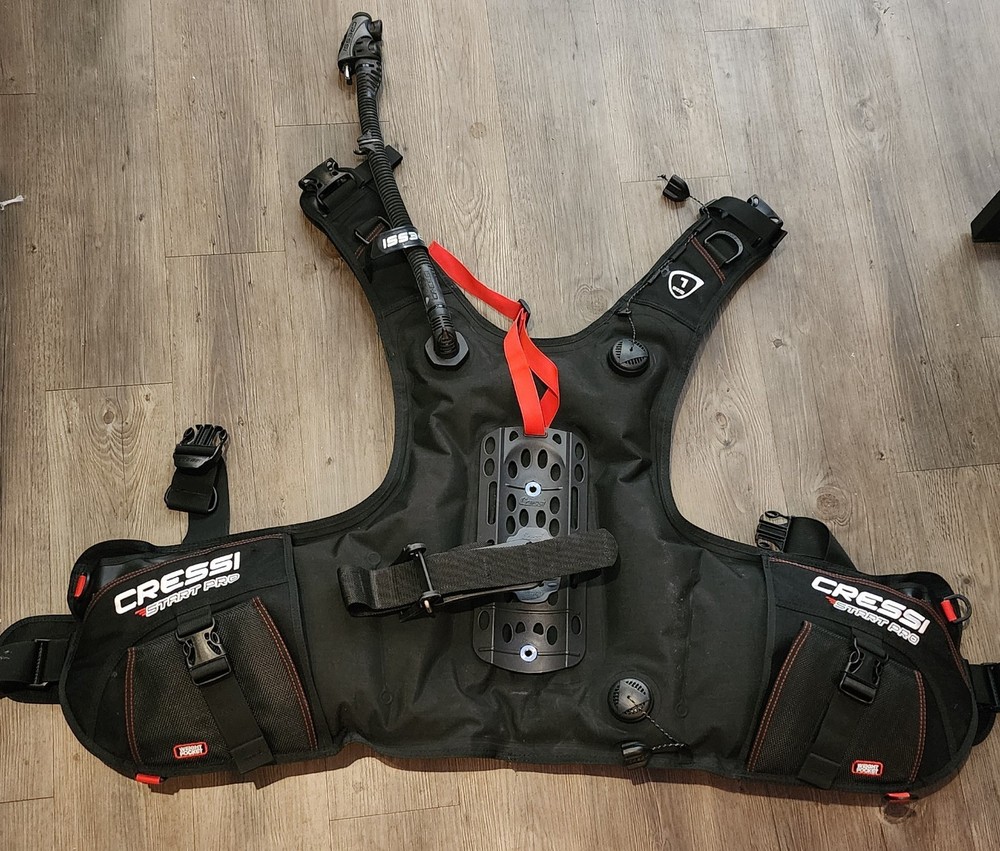 Cressi Start Pro 2.0 Jacket Style Scuba Diving BCD, Large, Barely Used