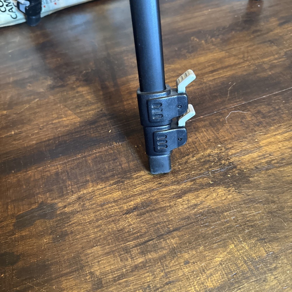 Coast Compact Camcorder/Camera Tripod Model VTR-77G