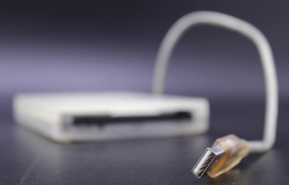 Macnally FDD-USB USB External Floppy Disk Drive For Mac Tested