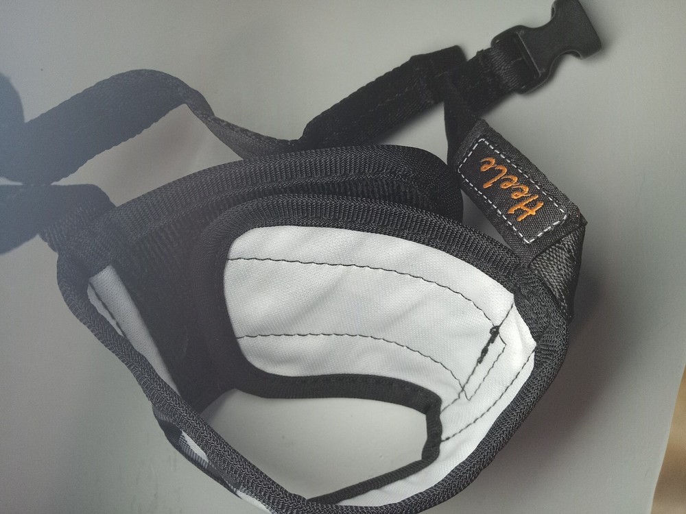 HEELE Dog Muzzle,Soft Nylon Print Muzzle Air Mesh Breathable Adjustable