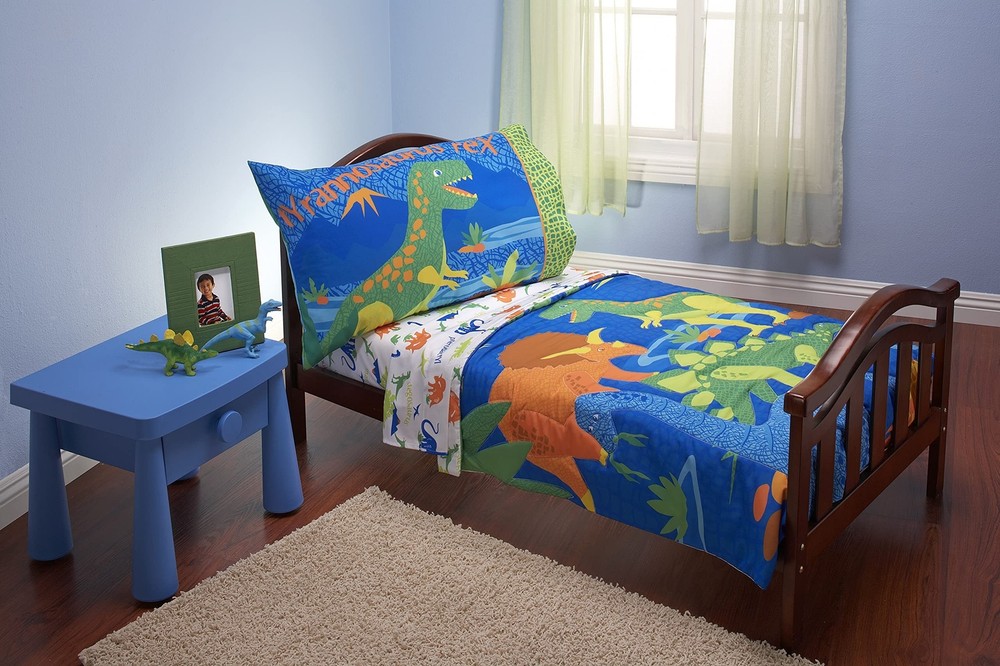 4 Piece Toddler Bedding Set, Dinosaurs