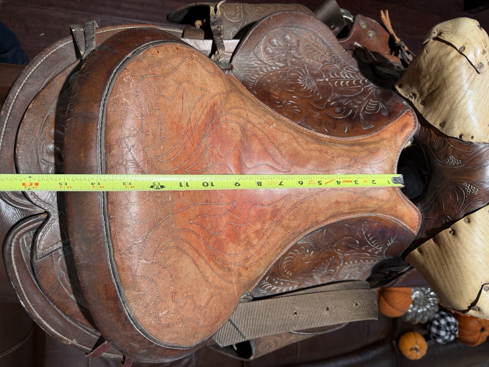 Western Saddle Décor – Rustic Cabin Display – Tooled Leather 15” VERY NICE DECOR