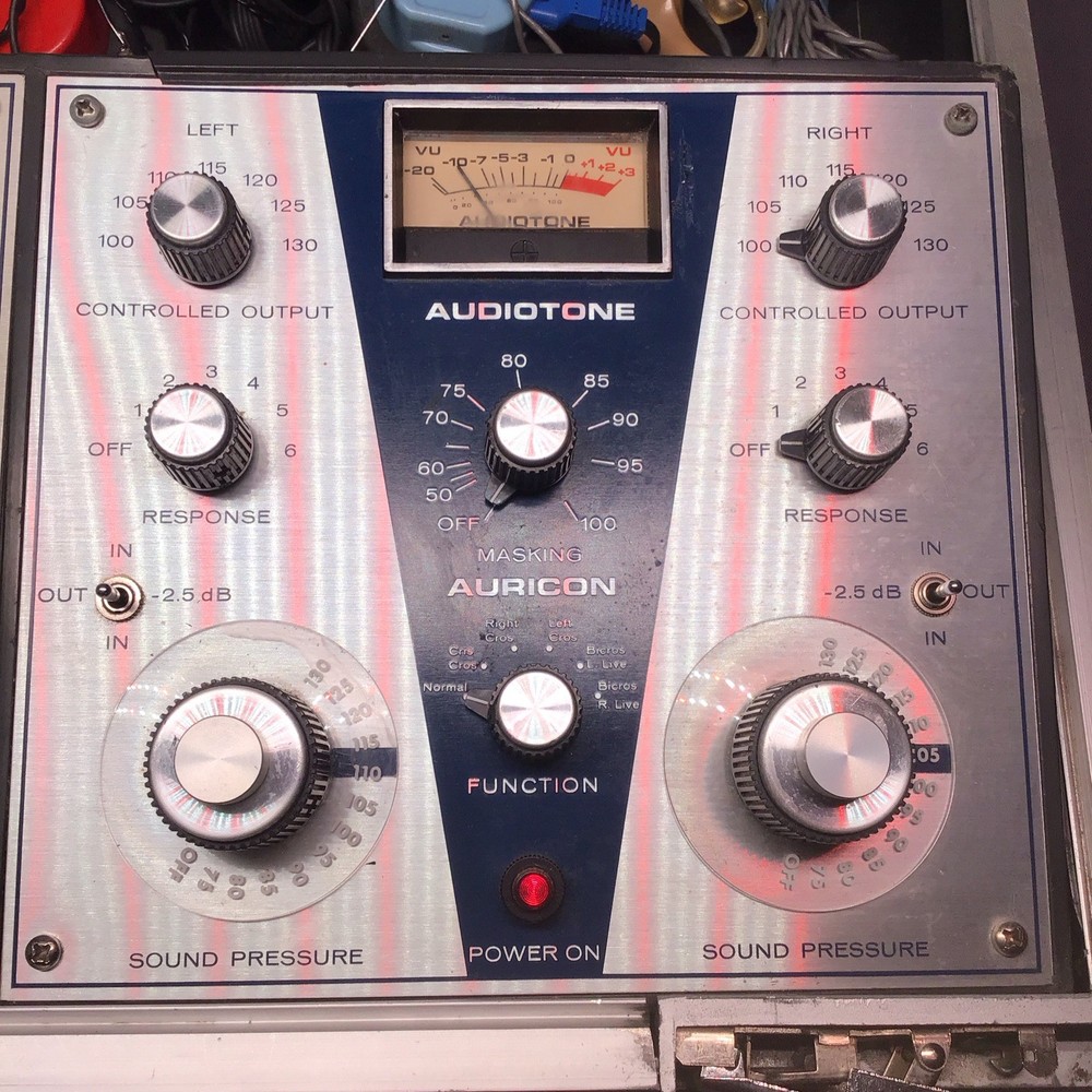 AURICON Audiotone AUDIOMETER LEAR SIEGLER AA-15 Hearing Clinical Test Generator