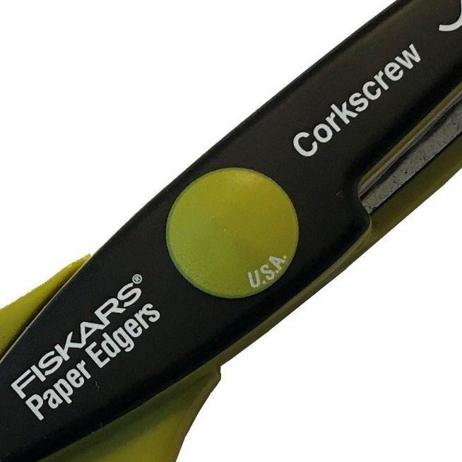 Fiskars Paper Edgers, Corkscrew, Decorative Edge Scissors