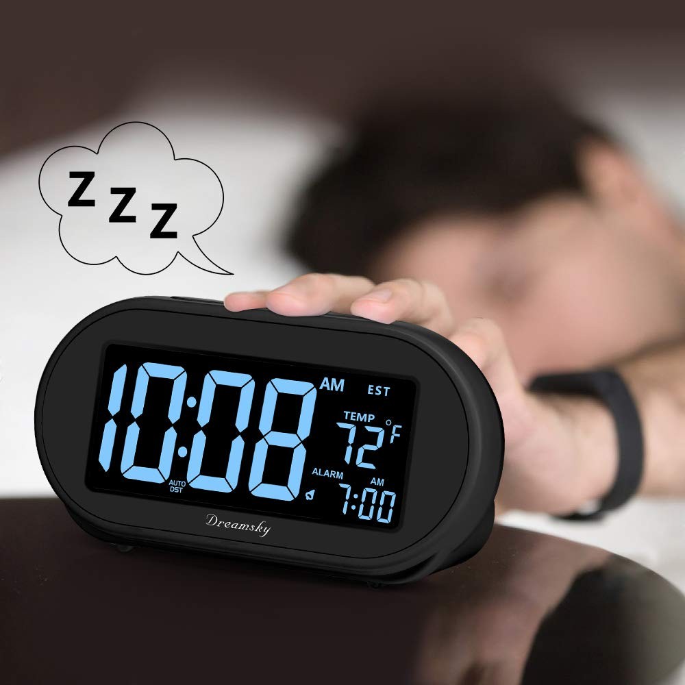 Small Black Digital Alarm Clock With Dimmable Lcd Usb Charging And Auto Set
