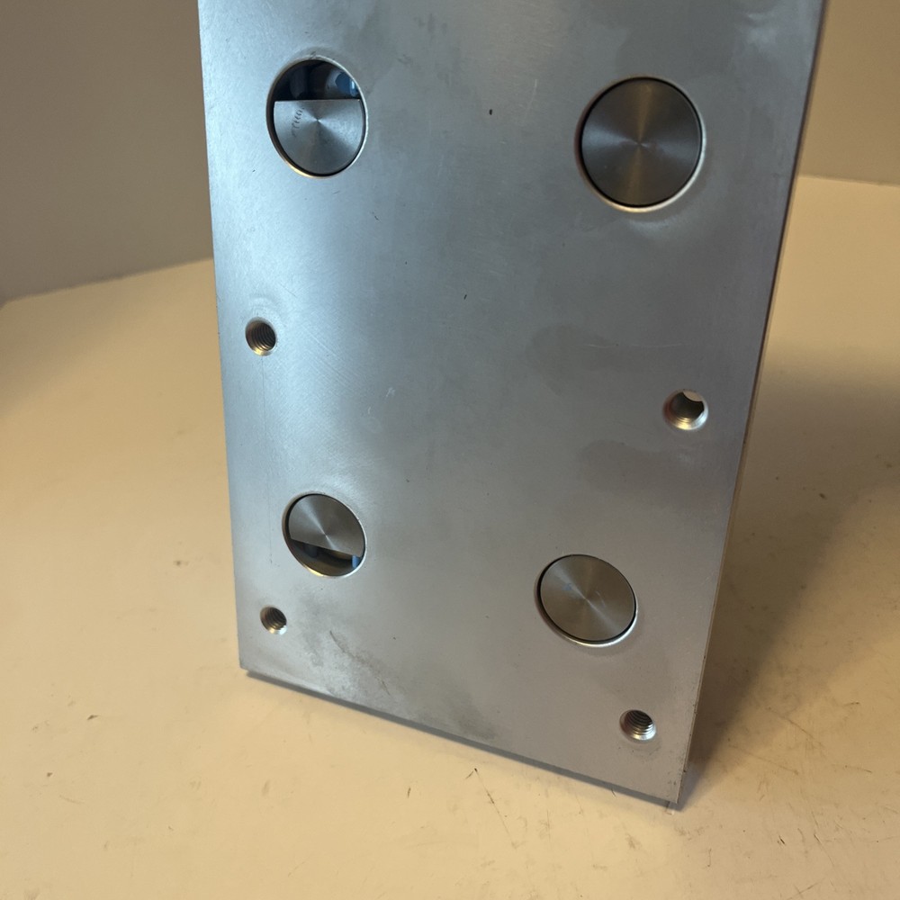 PBC Linear IVTAAWC - A22A0 linear guide NOS