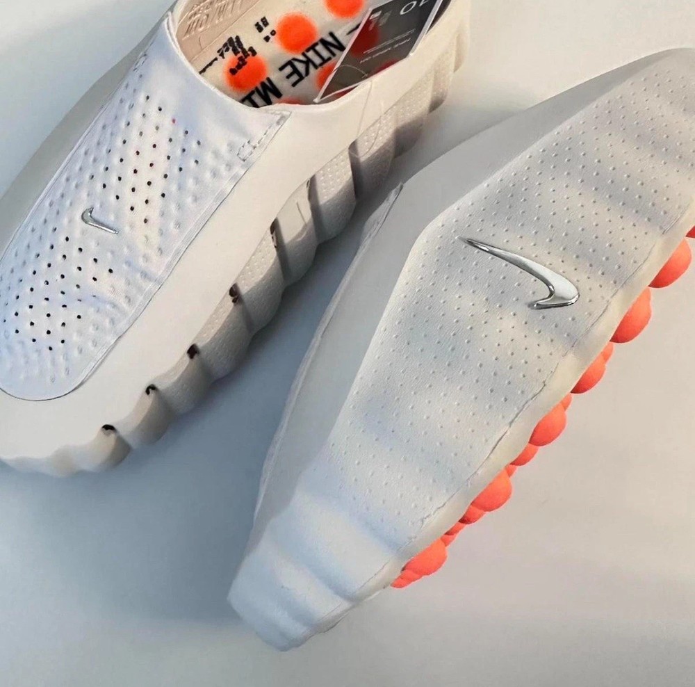 Nike Mind 001 black chrome slides