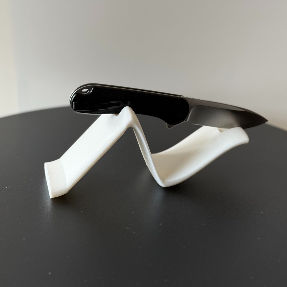 3D Printed Wave Knife Stand - EDC Knife Display Holder - White PLA