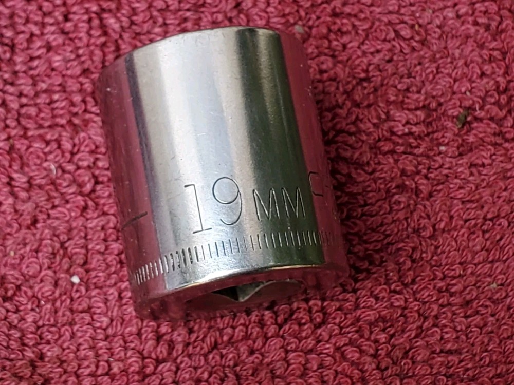 Craftsman USA 19mm 12 Pt 3/8" Dr.  Socket 44308 G Series #3