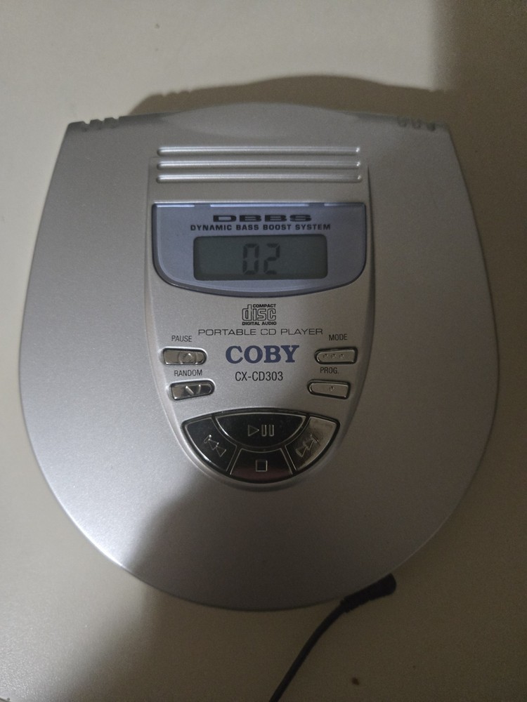 Coby CX-CD303 Portable CD Player Dynamic Bass Boost System Silver 2001 - WORKING