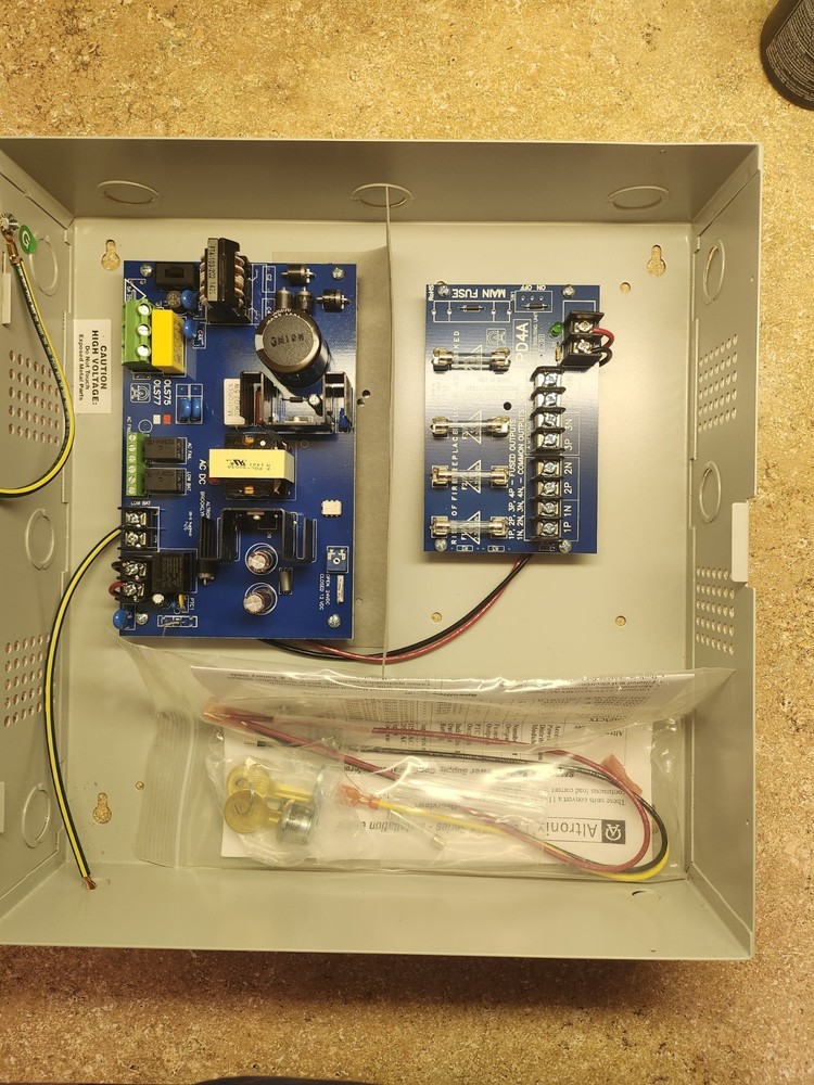 Altronix SMP3PMP4 Supervised Power Supply/Charger