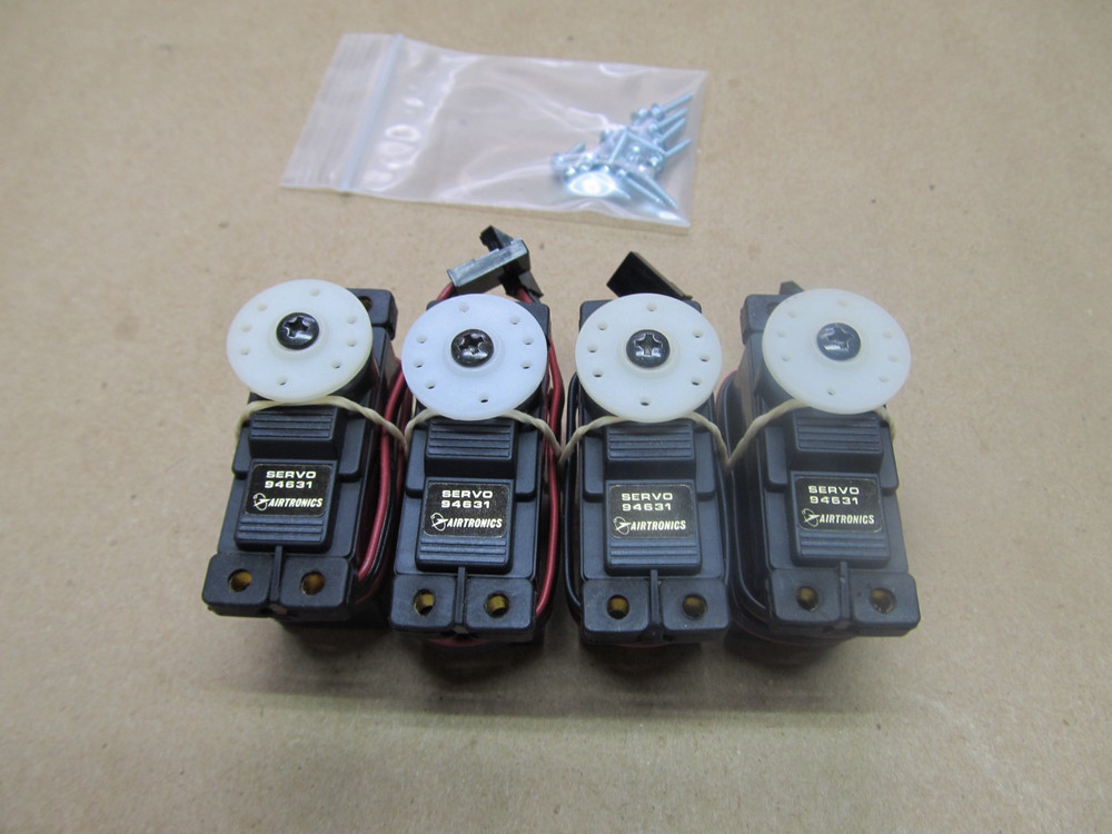Four Airtronics #94631 Servos