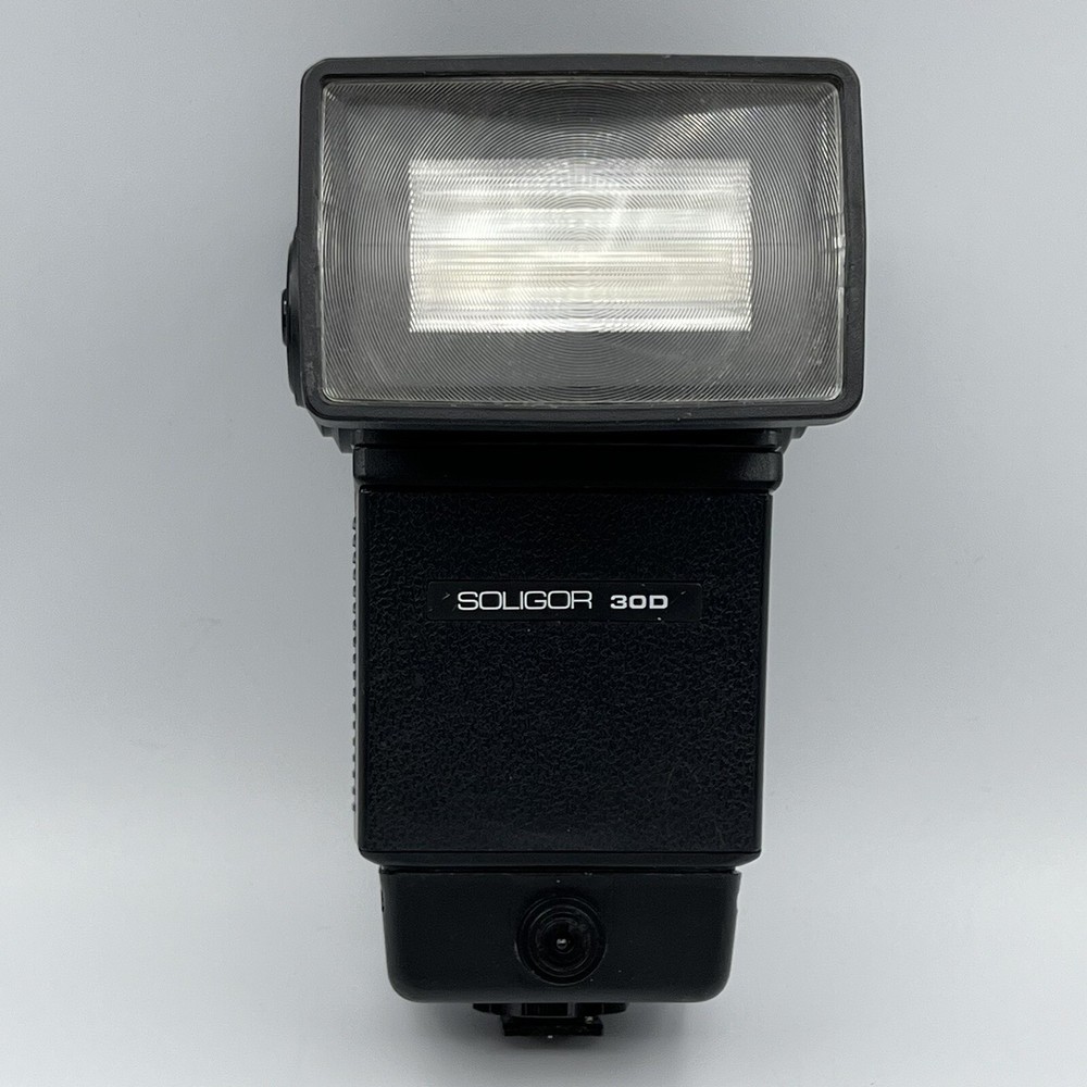 Soligor Shoe Mount Camera Flash - Model 30D - Tested and Works