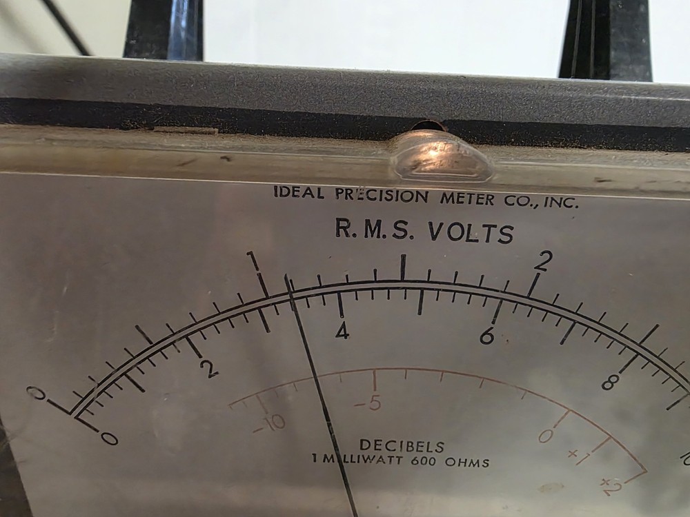 Heathkit IG-72 Audio Signal Generator