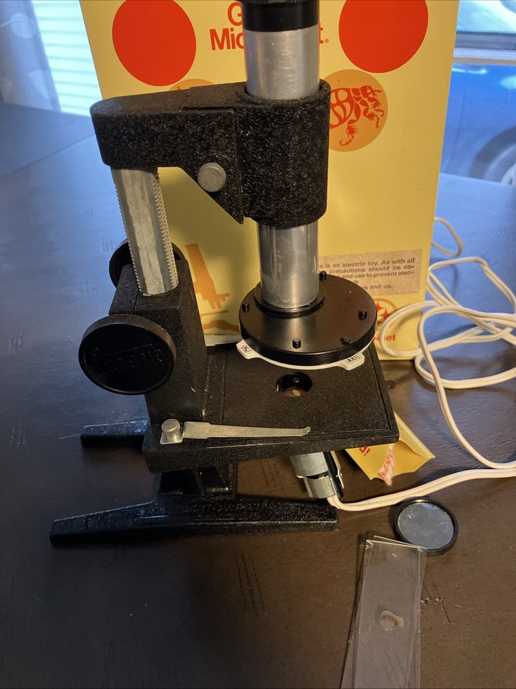 Gilbert Microcraft Microscope With Storage Box. With 24 Scientific Slides