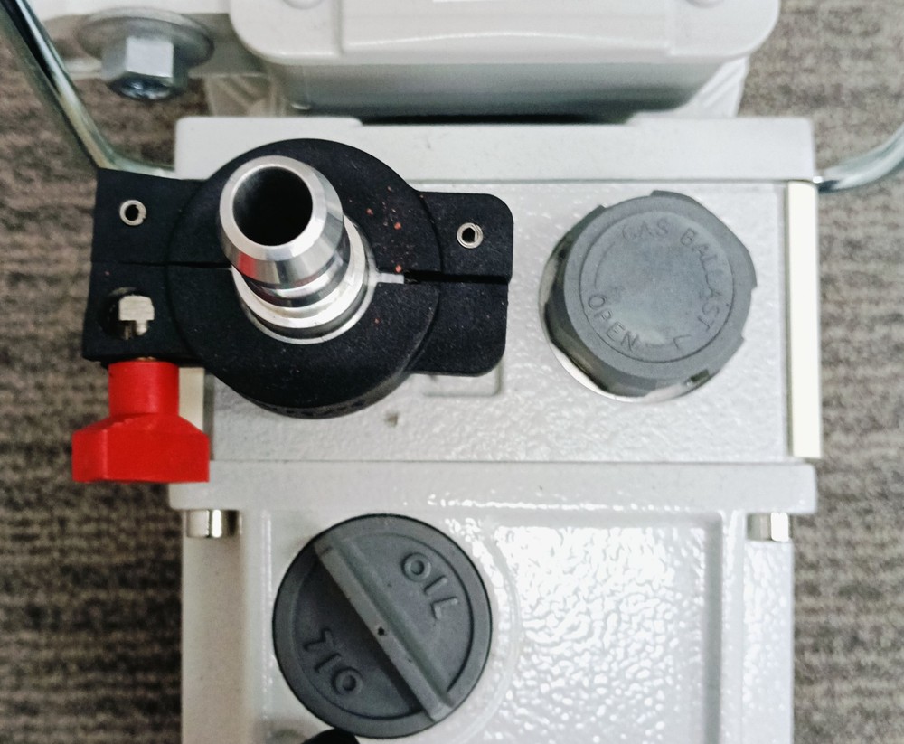 Edwards E2M0.7 Rotary Vane Pump