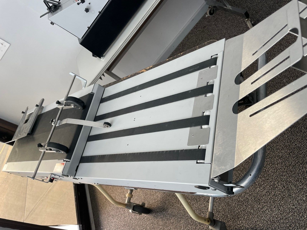 Pitney Bowes Table Top Collection Conveyor