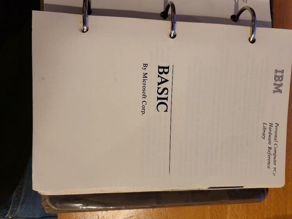 Microsoft IBM Personal Computer HARDWARE REF. LIBRARY BASIC 6322881 and 6361134