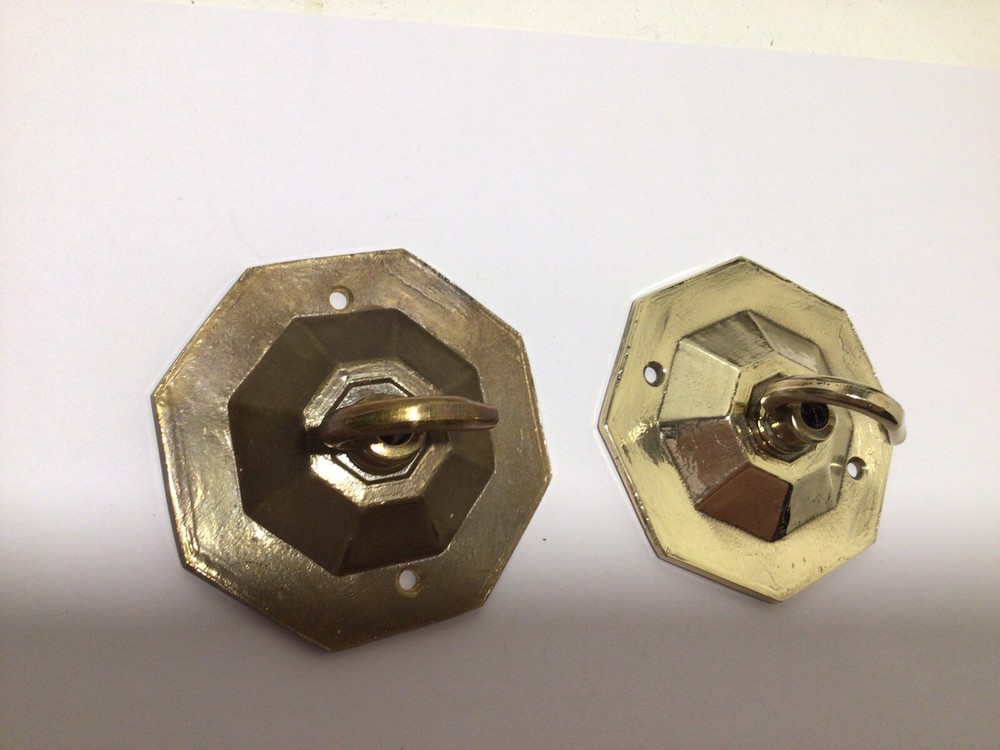 ONE VINTAGE BRASS CEILING ROSE.