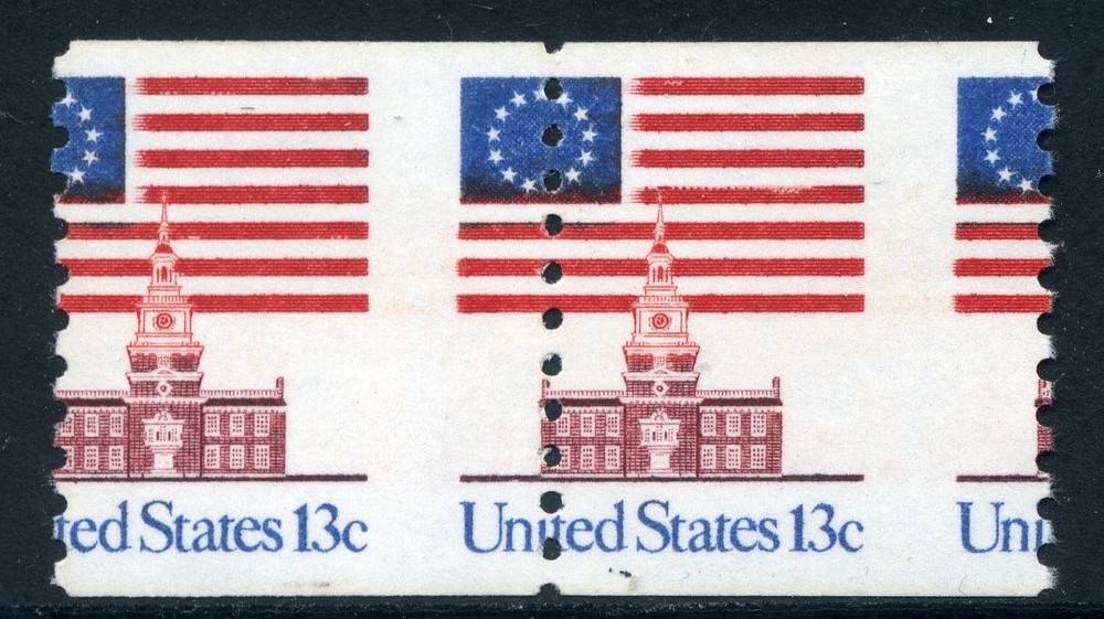1625, 13¢ Flag, Misperf Coil Pair, Mint NH