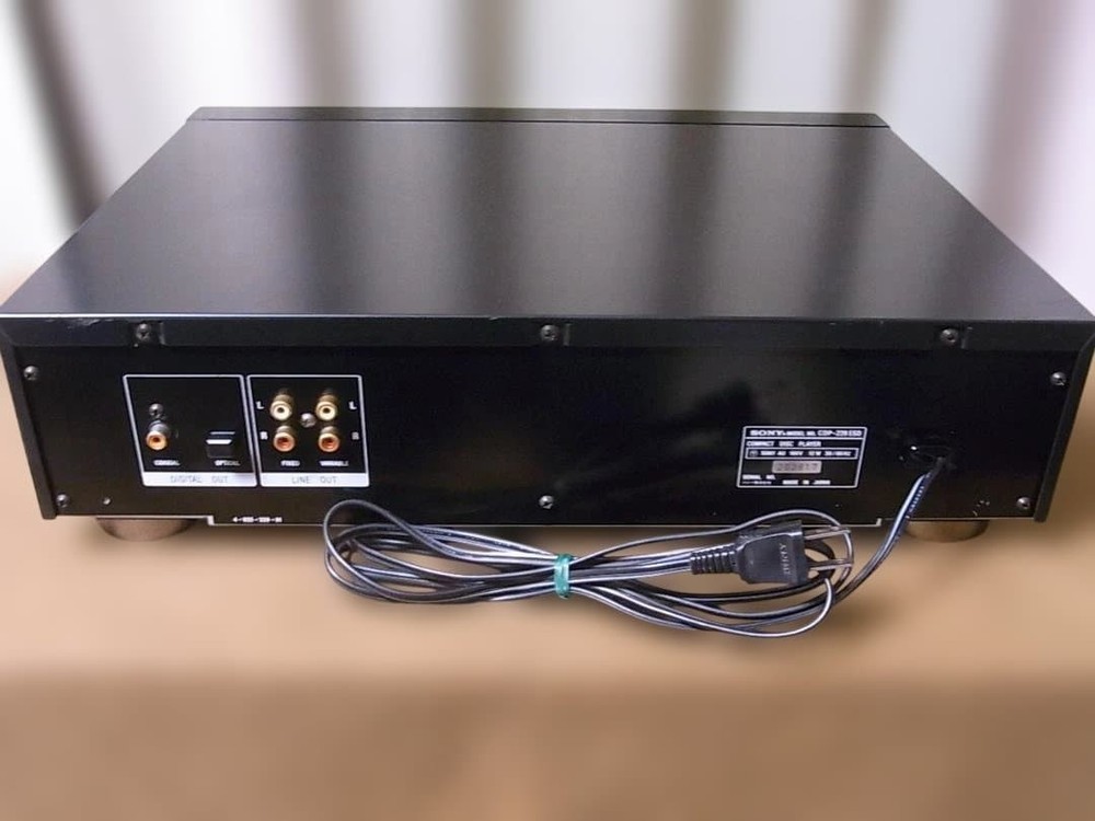 SONY CDP-228ESD CD Compact Disc Player Maintenance completed Tested