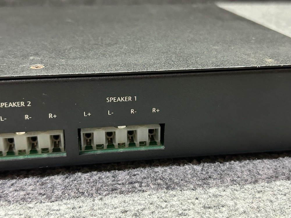 NILES SVL-4 SPEAKER SELECTION VOLUME CONTROL SYSTEM SPEAKER 1-4 AMPLIFIER