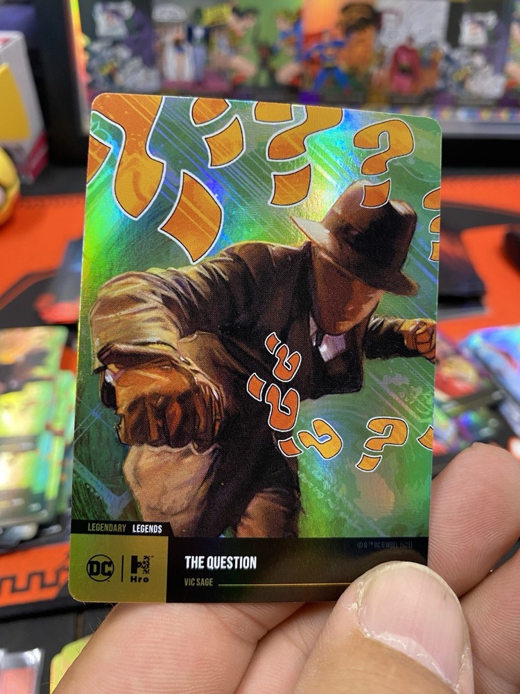 DC Chapter 4 - The Question Vic Sage Legendary Mint