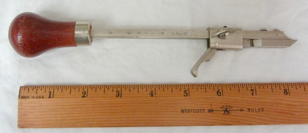 Vintage UNKNOWN TOOL Adjustable Splitter Sharp Edge Wood Handle Holder Carpenter