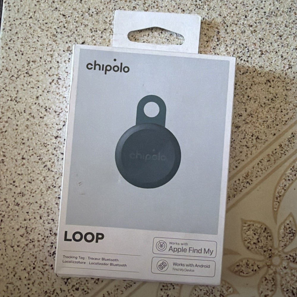 Chipolo LOOP - Rechargeable Bluetooth Tracker for Key
