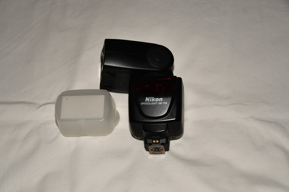 Nikon SB700