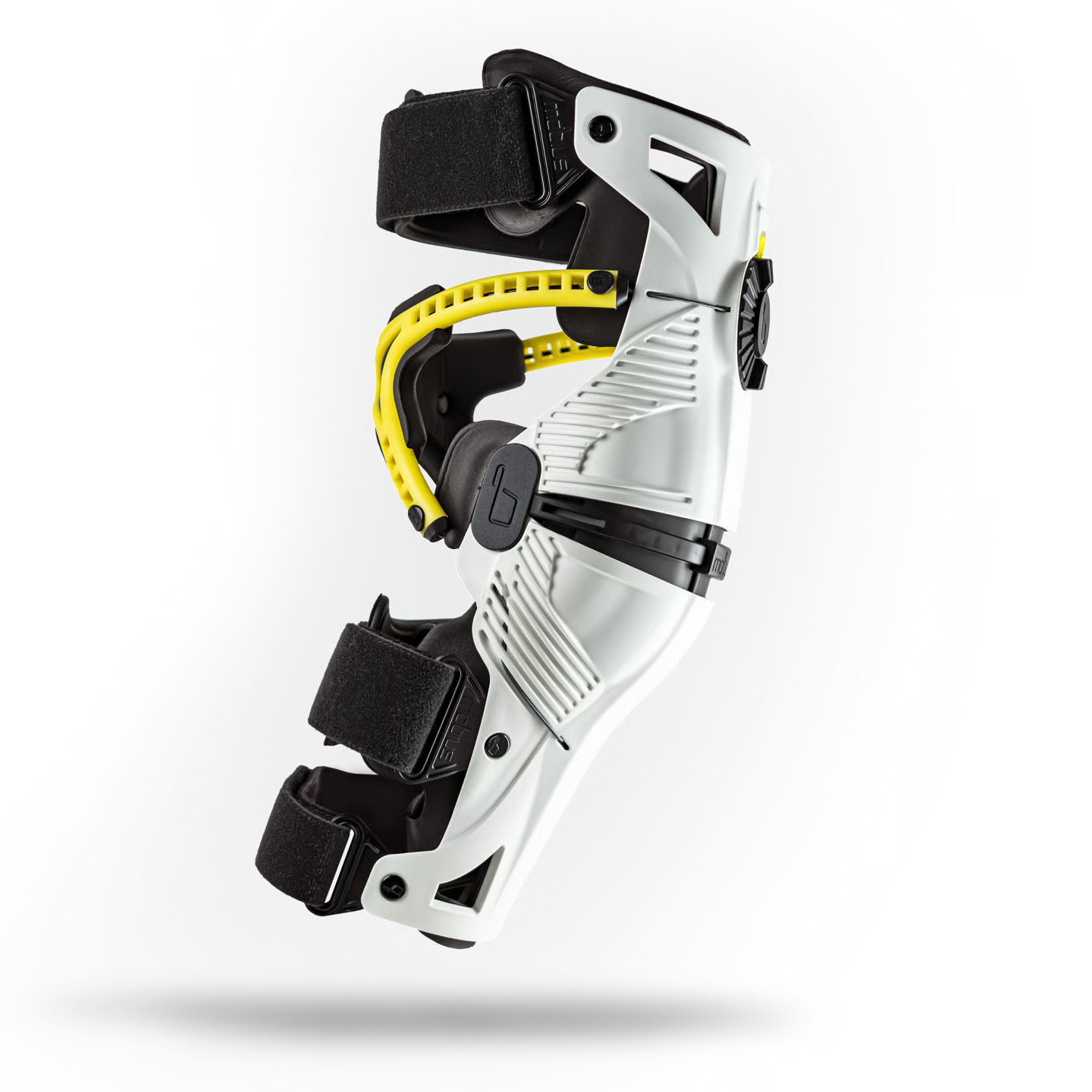 Mobius X8 Motocross Offroad MTB Knee Brace Pair Includes FREE Knee Sleeve