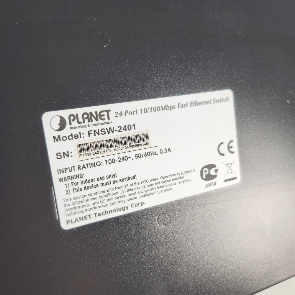 Planet FNSW-2401 24-Port Ethernet Network Switch Read Description