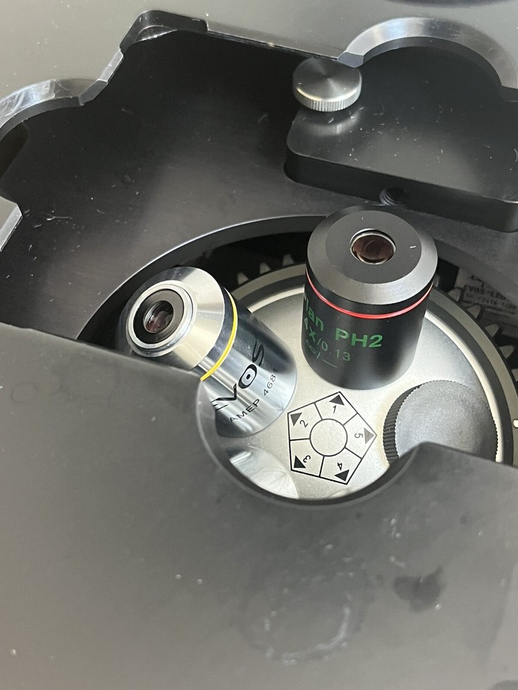 Invitrogen Life Technologies EVOS FLc Digital Inverted Fluorescence Microscope