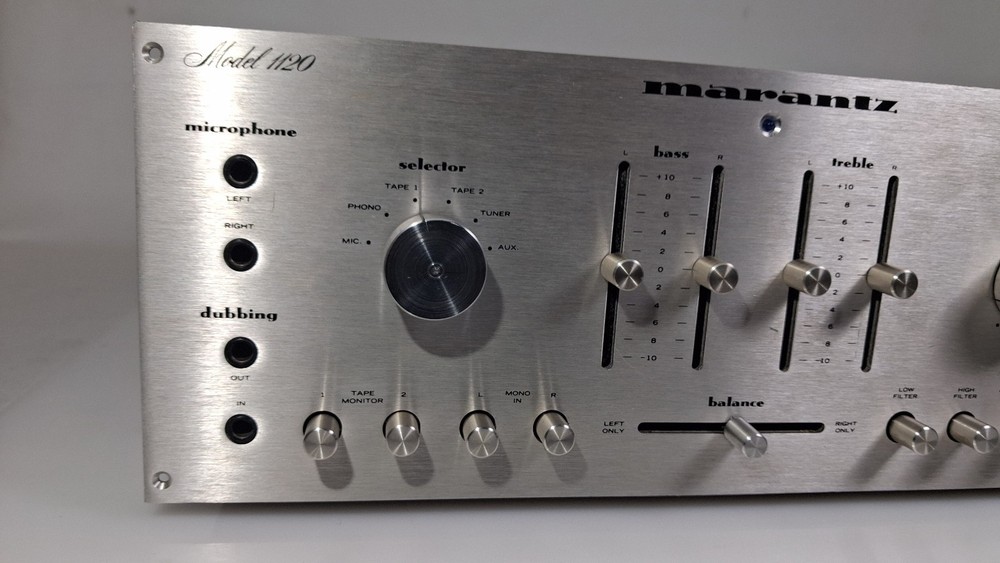 Marantz 1120 Console Stereo Amplifier