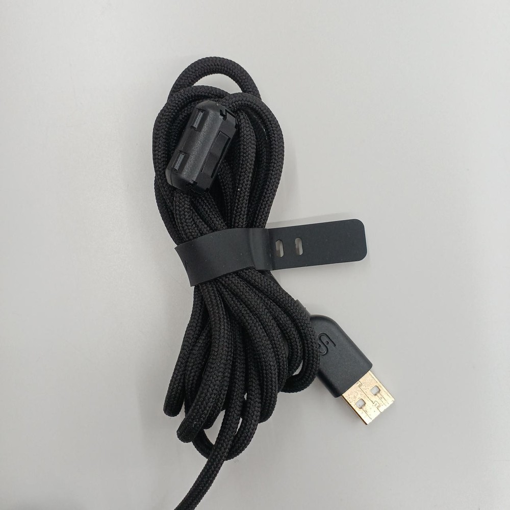 Gaming Mouse Model OUTSET AX VAXEE