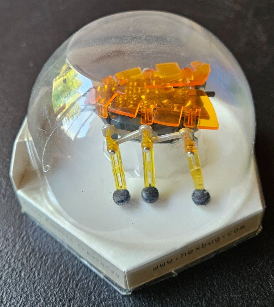 HEXBUG ALPHA. HEX BUG, MICRO ROBOTIC CREATURE. 2007 INNOVATION FIRST. RADIOSHACK