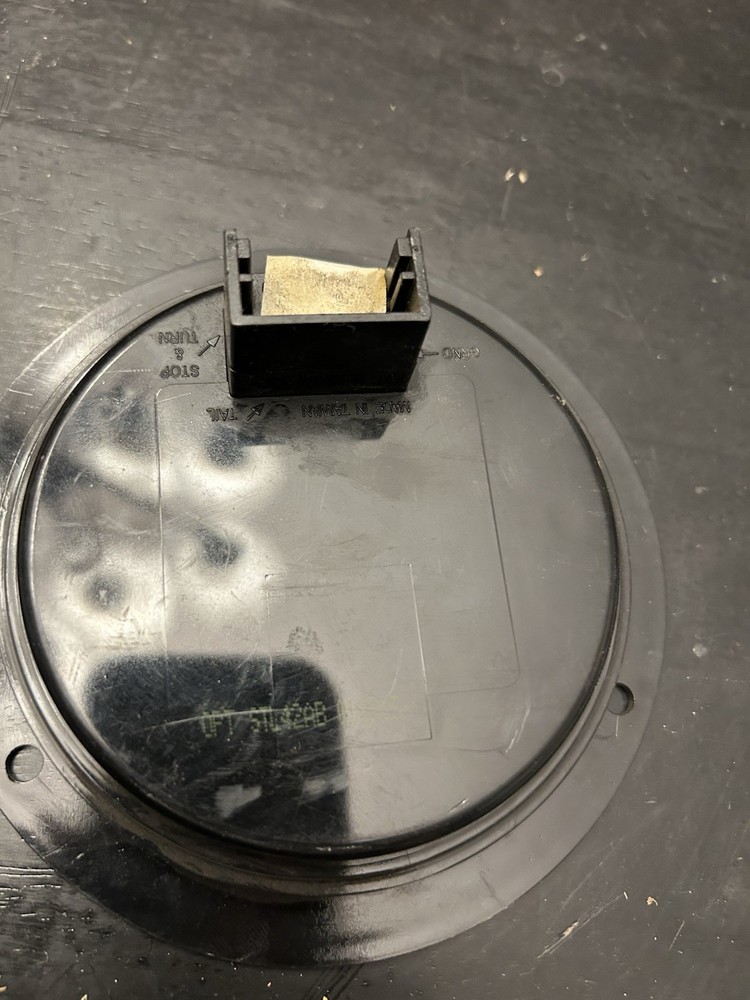 Optronics STL42AB 4" ROUND LIGHT