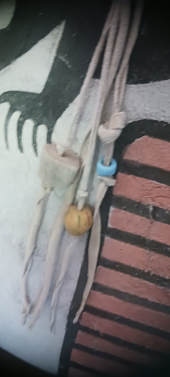 ** AWESOME NATIVE AMERICAN WALL ART PAINTED BISON SHIELD DISPLAYS BEAUTIFUL**