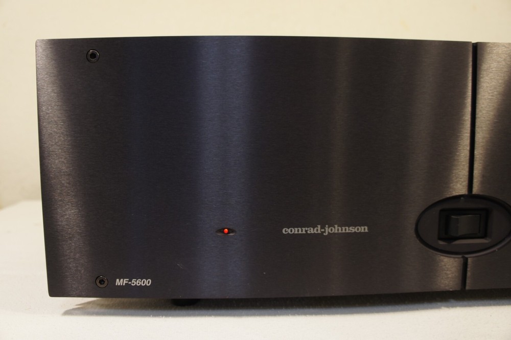 CONRAD JOHNSON MF-5600 POWER AMPLIFIER