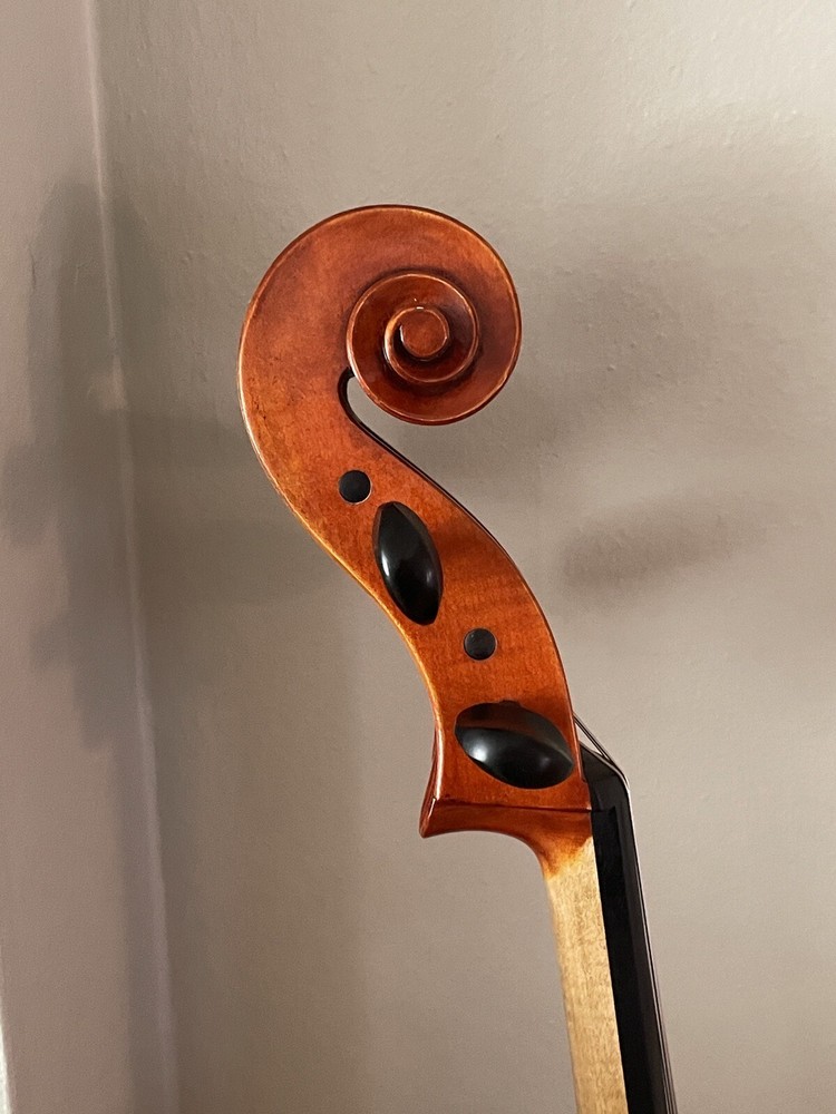 Jonathan Li cello by Eastman