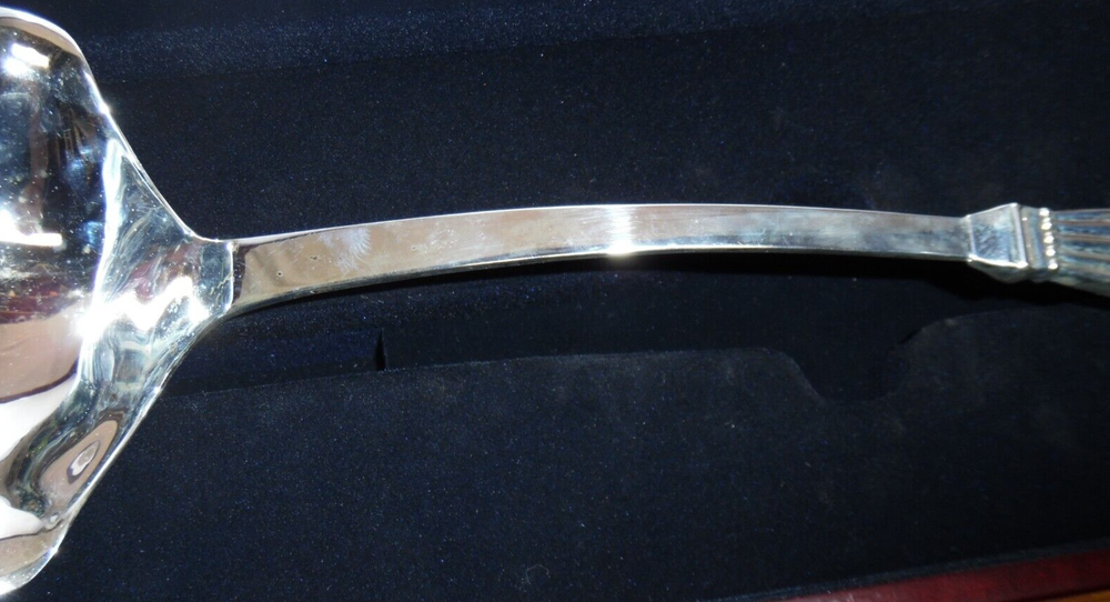 Tarnished Wallace Silversmiths Silverplate Punch Ladle - WAS178