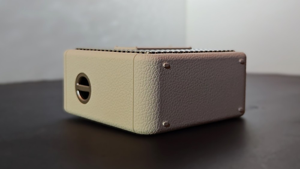 Edifier ES20 Portable Waterproof Lightweight Mini Bluetooth Speaker Ivory