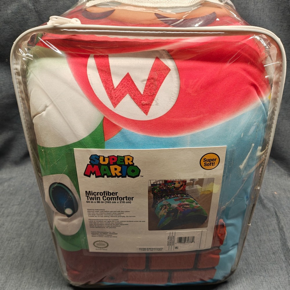 Authentic Official Nintendo Super Mario Brothers Reversible Twin/ FullComforter