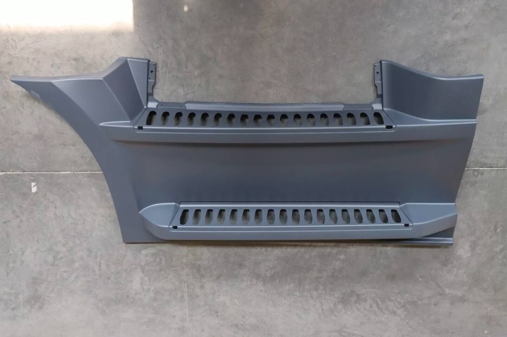 Front Side Fairing Step Panel Driving Side For Freightliner Cascadia 2018-2024