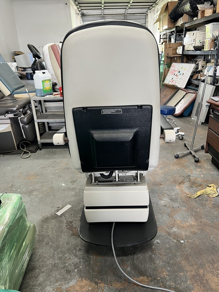 Midmark 416 Power Table