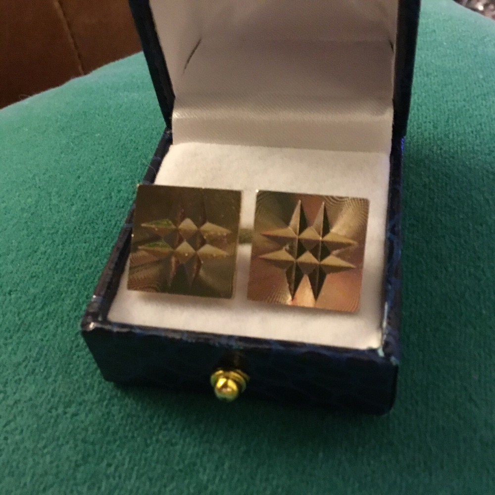 Diamond Cut Gold Tone