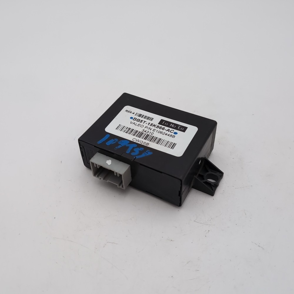 2011 2012 FORD EXPLORER Driver Park Assist Control Module BB5T-15K866-AC