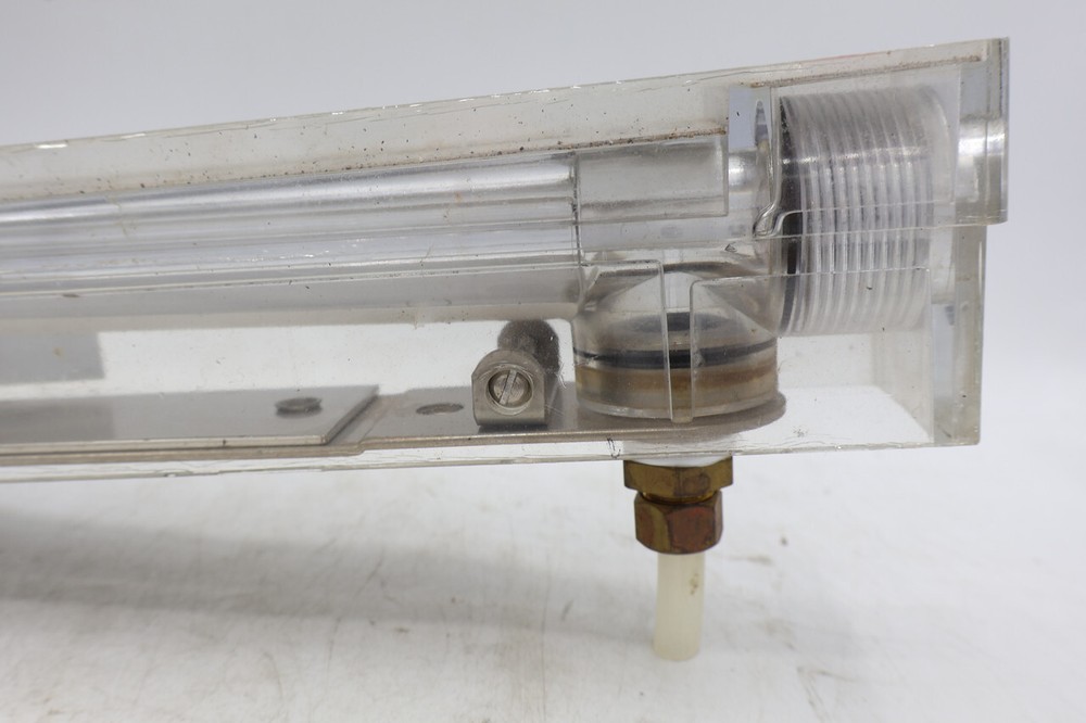 Dwyer RMC Series GPM Water Flow Meter